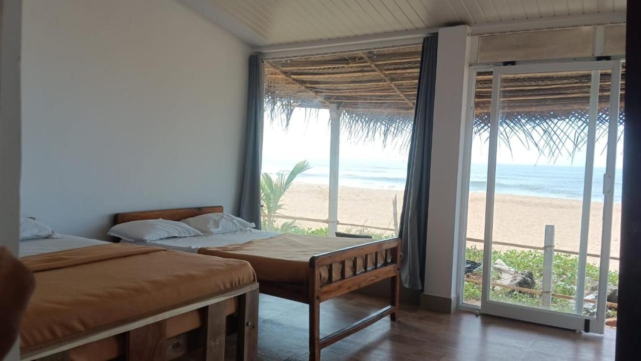 The Meraki Beach Resort Gokarna  Exteriör bild