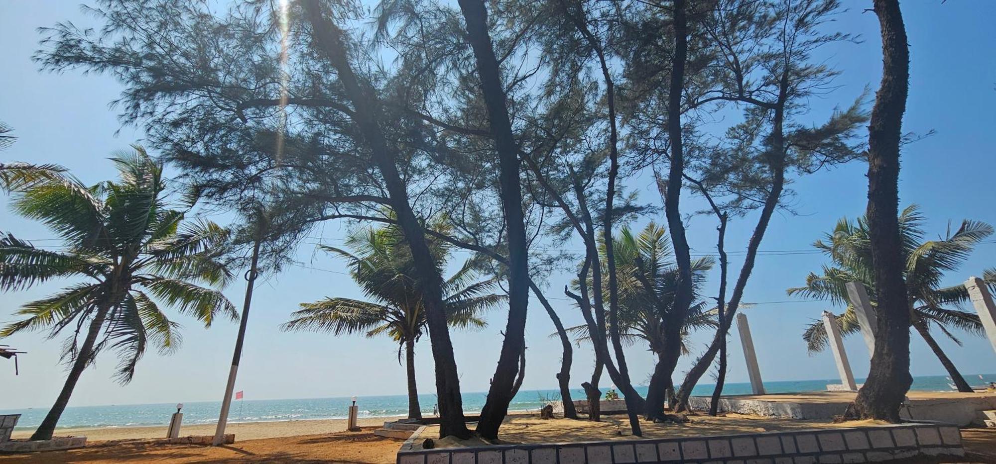 The Meraki Beach Resort Gokarna  Exteriör bild